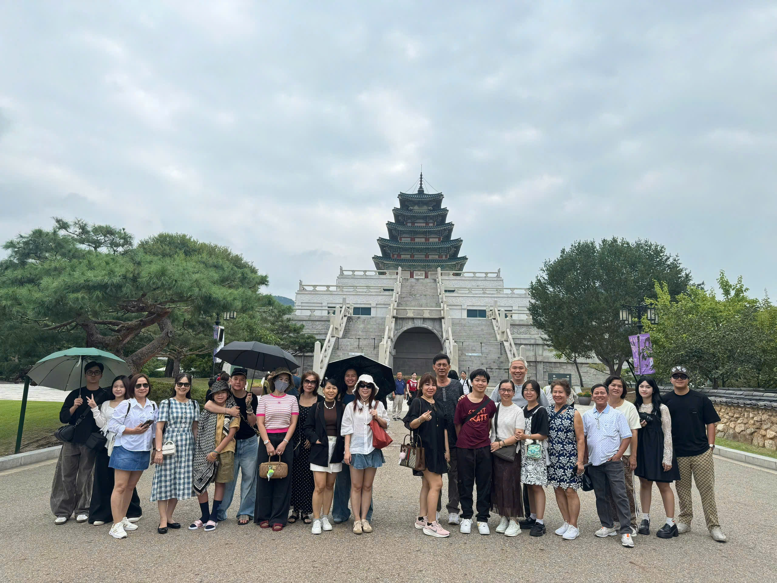 Khách đi tour Hàn nhà Hải Đăng Travel Khách đi tour Hàn nhà Hải Đăng Travel